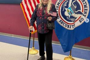 Bang Showbiz / Joni Mitchell has obtained US citizenship (c) Instagram