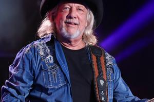 Bang Showbiz / John Anderson is being remembered following his sudden passing