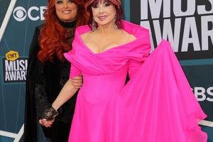 Bang Showbiz / Wynonna Judd and Naomi Judd in April 2022