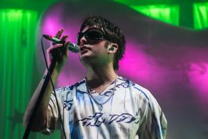 Bang Showbiz / Grian Chatten says AI 'threatens to rob from the human race'