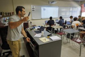 Alejandro A Alvarez/The Philadelphia Inquirer/TNS