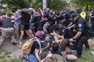 Travis Long/News & Observer/TNS