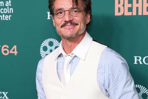 Bang Showbiz / Pedro Pascal had to learn how to play the cello for Behemoth!