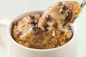 This rich, peanut buttery cake for one is ready in under 10 minutes. (Alex Lepe/TCA)