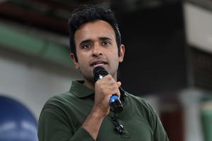 Ohio Republican gubernatorial candidate Vivek Ramaswamy speaks during the Darke County Republican Party Hog Roast on Oct. 18, 2026, in Greenville, Ohio. Ramaswamy and Sen. Jon Husted (R-OH) joined local Republicans as they campaigned with 16 days left until the Midterm Elections. (Michael M. Santiago/Getty Images/TNS)