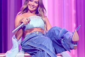 Bang Showbiz / Hilary Duff says fear of failure delayed her comeback