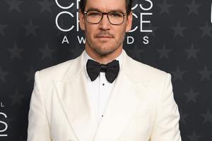 Bang Showbiz / Mark-Paul Gosselaar doesn't push for romantic roles