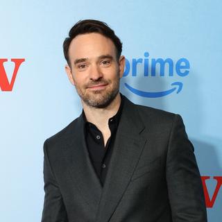 Bang Showbiz / Charlie Cox has been replaced by the family dog