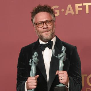 Bang Showbiz / Seth Rogen doesn't speak to James Franco.